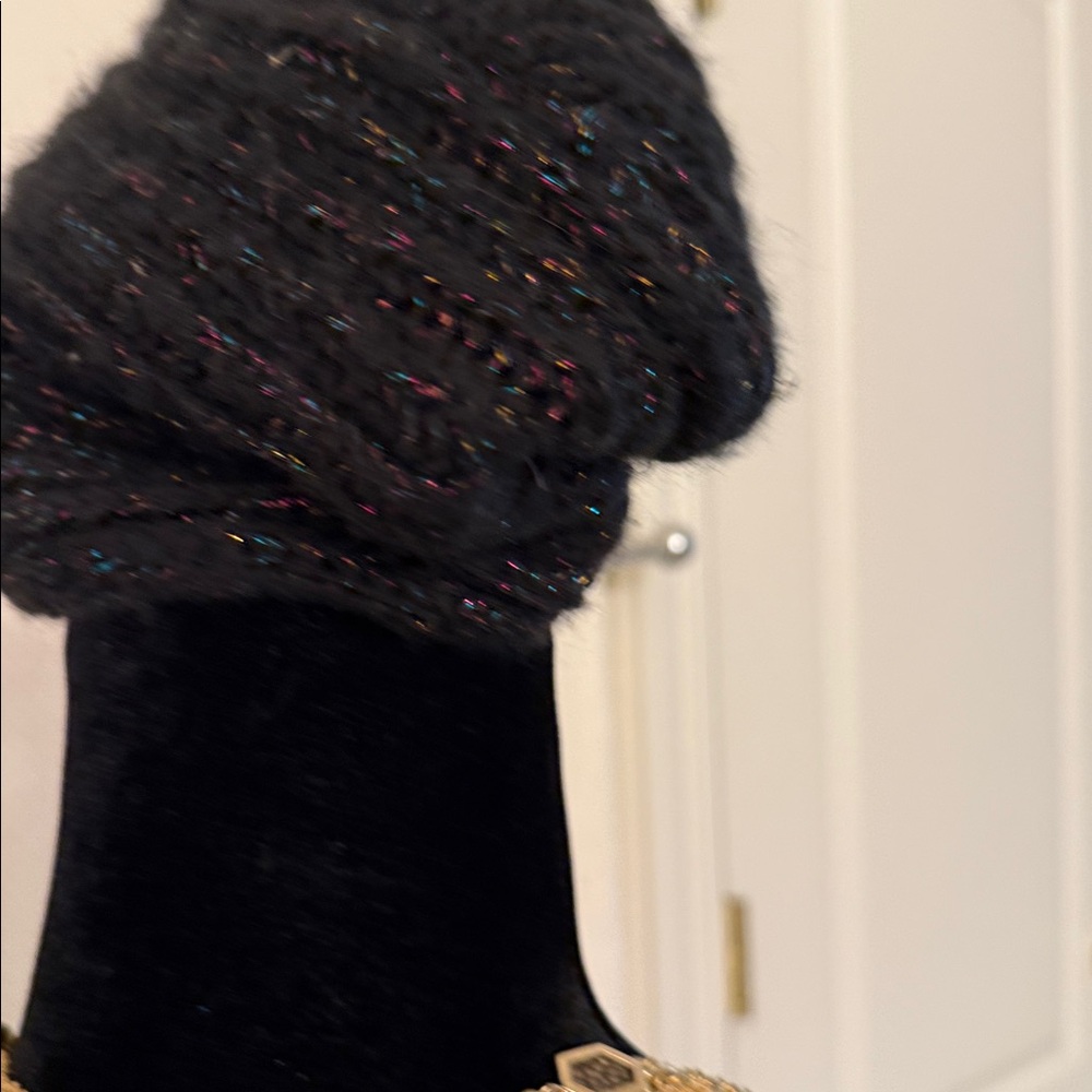 Wool winter hat - Picture 4 of 5
